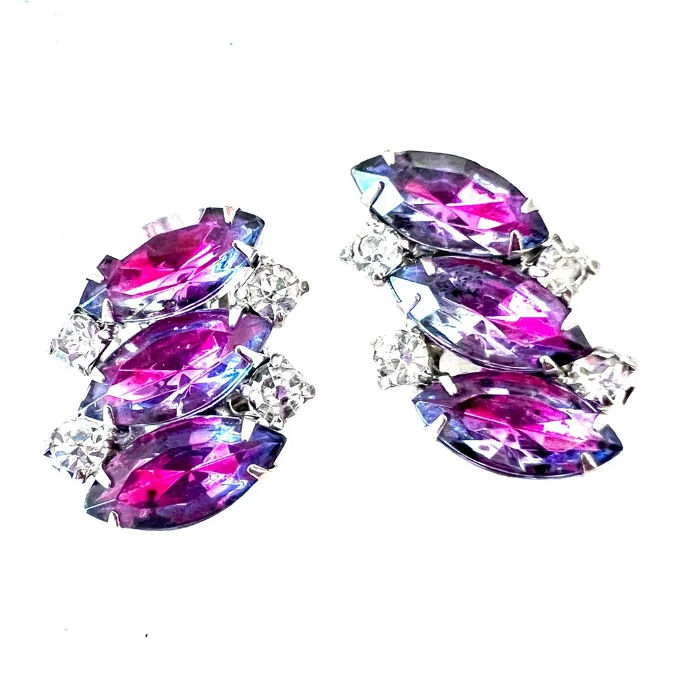 Vintage rhinestone clip